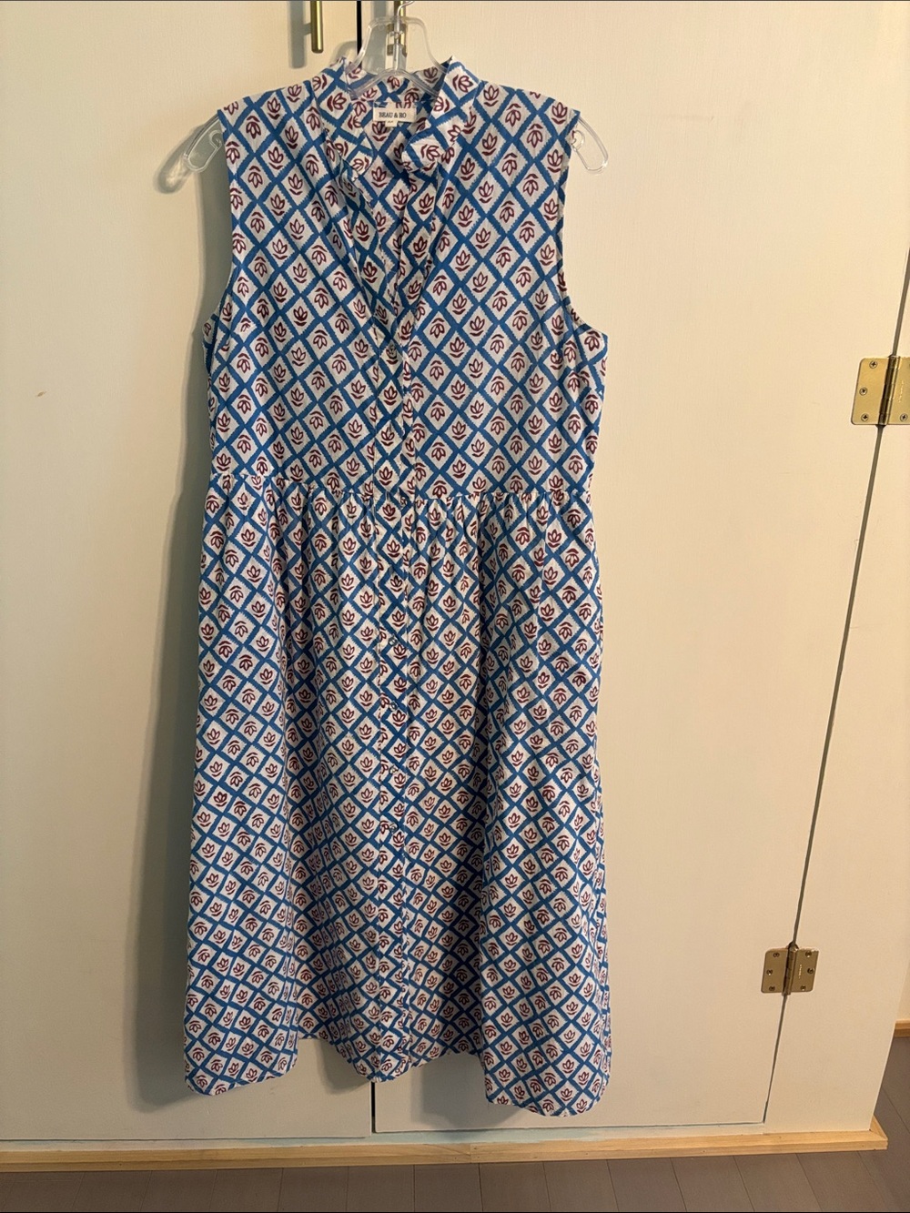 Sleeveless Blue & White Geometric Maxi Dress